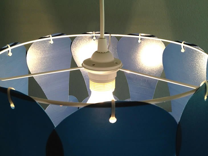 DROP: upcycle plastic lampshade by Gilbert de Rooij