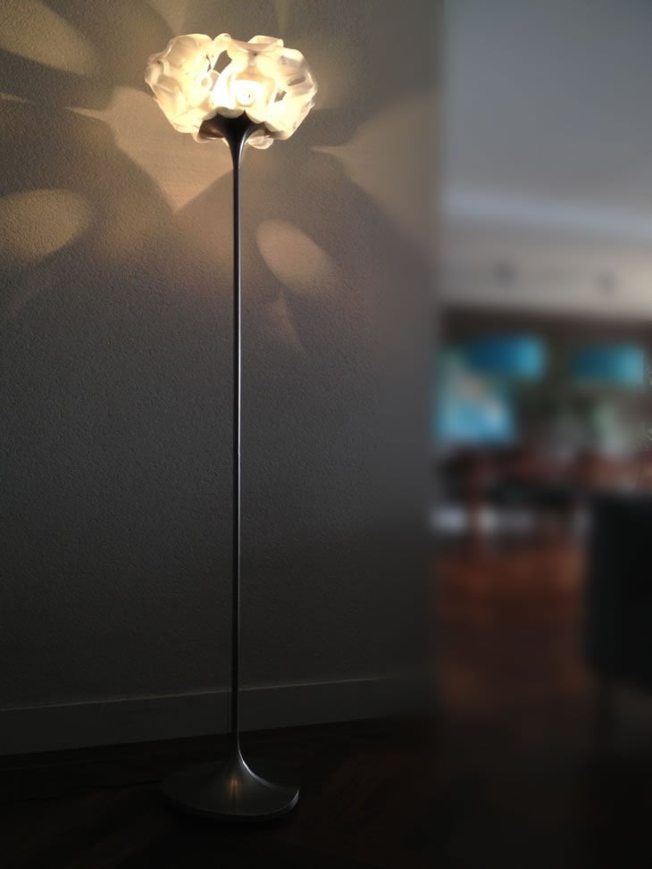 MilkShell lampshade by Gilbert de Rooij