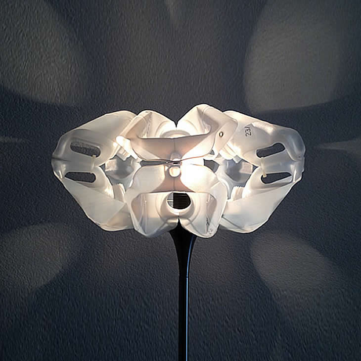 MilkShell lampshade by Gilbert de Rooij
